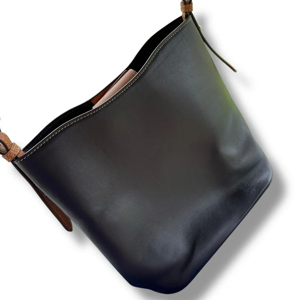 Dooney & Bourke Florentine Ridley Crossbody Bag Navy Leather - Picture 2 of 10